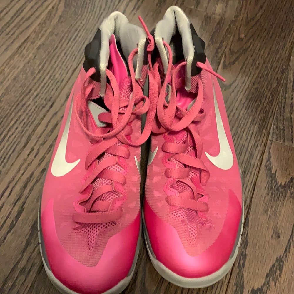 Nike Hyperquickness Breast Cancer Awareness Basketball Shoes 7 Y / 8-8.5 Women’s